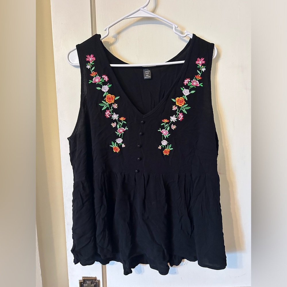 SHEIN black tank with floral detail size 3xl